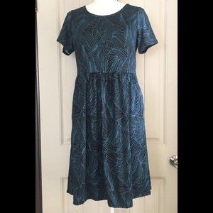 Honey and Lace Windsor dress